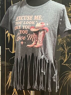 Gildan Gray Short-Sleeve Fringe Tee with Pink Cowboy Boot Graphic